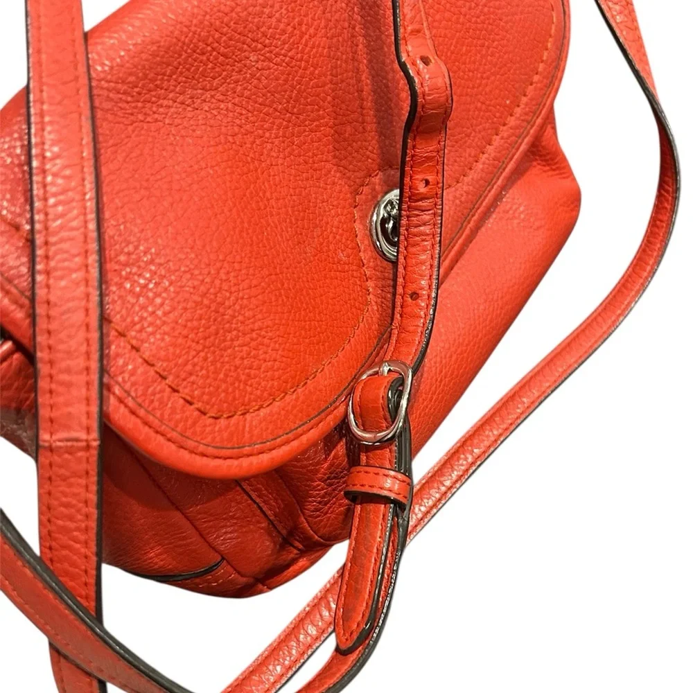 Vintage Coach Vibrant Red Leather Crossbody Bag - Picture 11 of 12